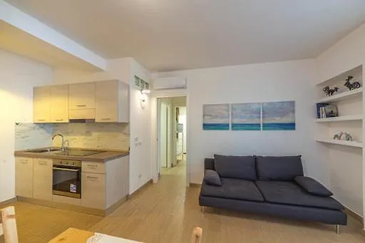 Montreux 4* רימיני